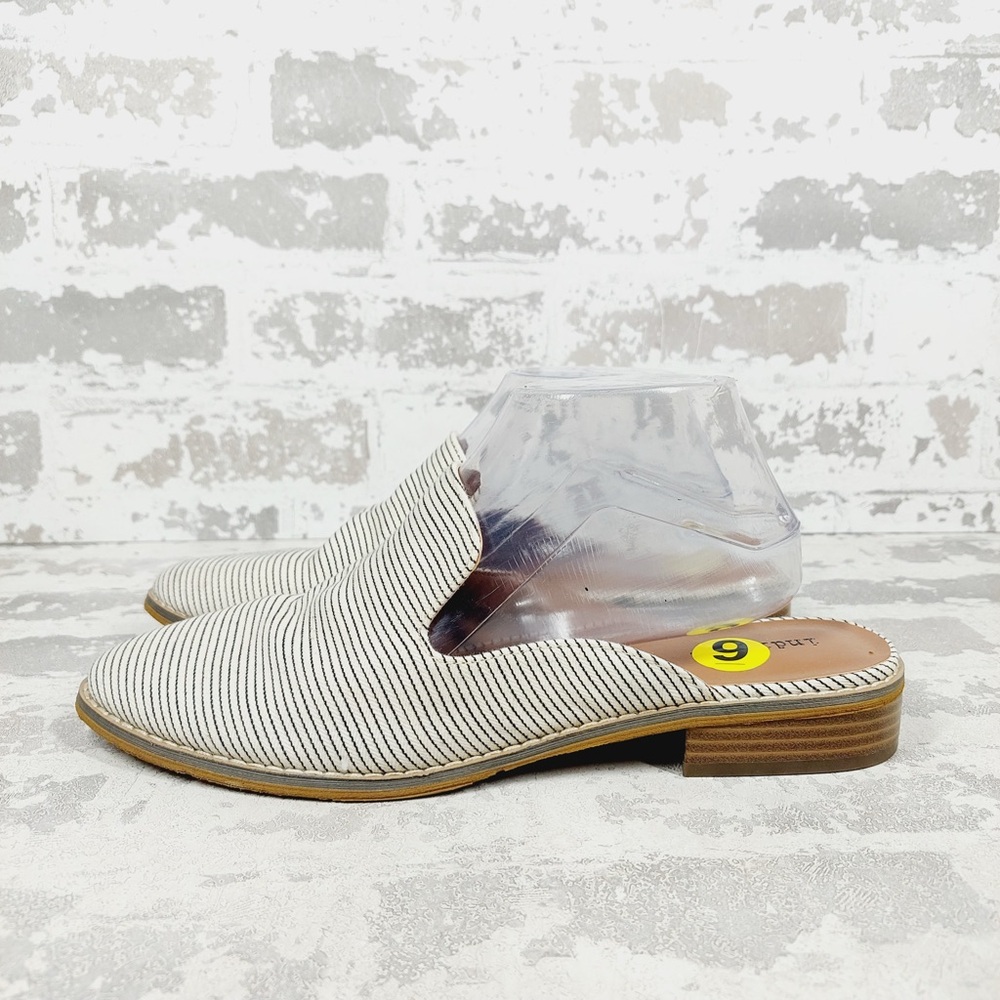 NEW Indigo Rd Hayze Mule Off-White Striped Casual Closed Toe Comfort F475